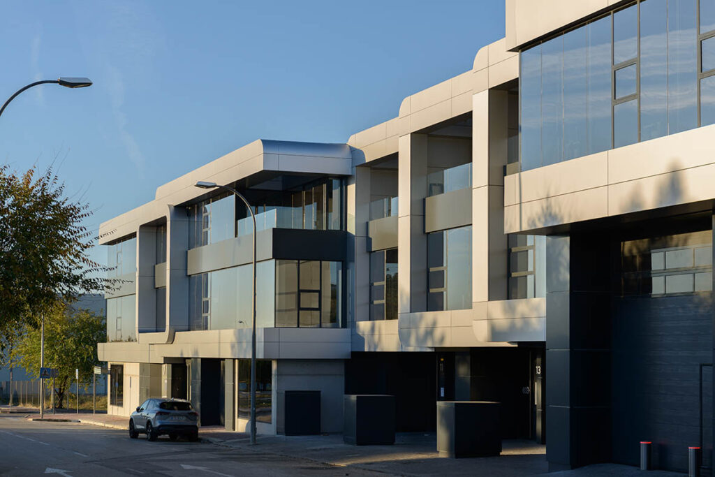 Promociones de naves y oficinas en la Comunidad de Madrid